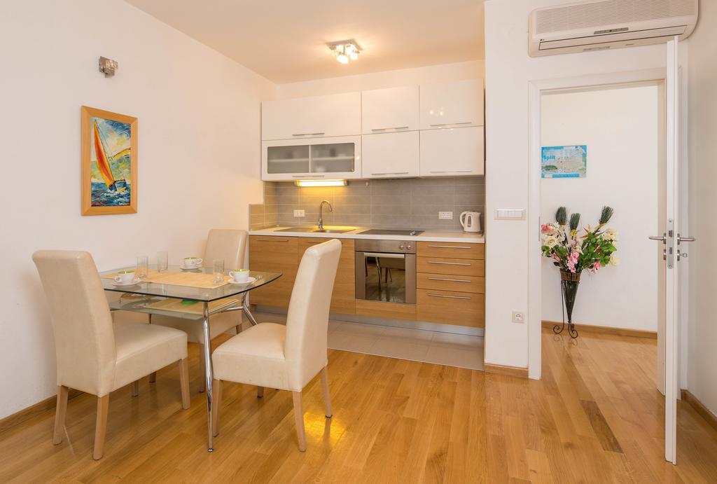 Apartment Divas Split Phòng bức ảnh